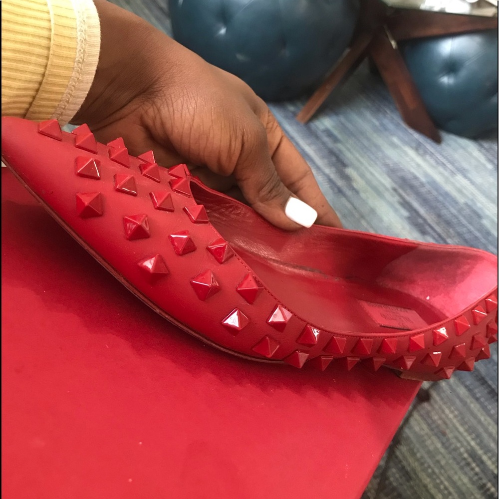 VALENTINO FLATS